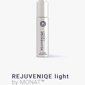 Monat Rejuveniqe alight
